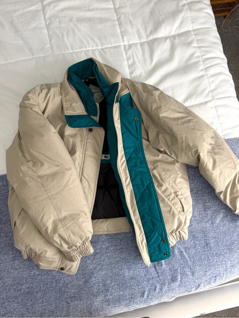 Members Only Vintage Beige Puffer Jacket with Teal Trim